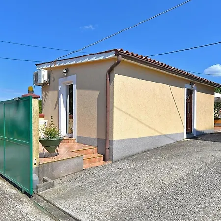 Ferienhaus Mit Privatpool Fuer 4 Personen Ca 30 Qm In Pula, Istrien Istrische Riviera Pula